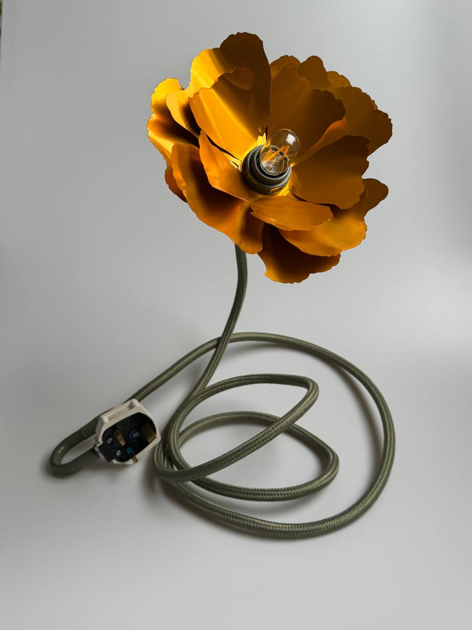 Vintage Flexible Stem Flower Lamp - Habitat V.I.P Collection by Helena Christensen