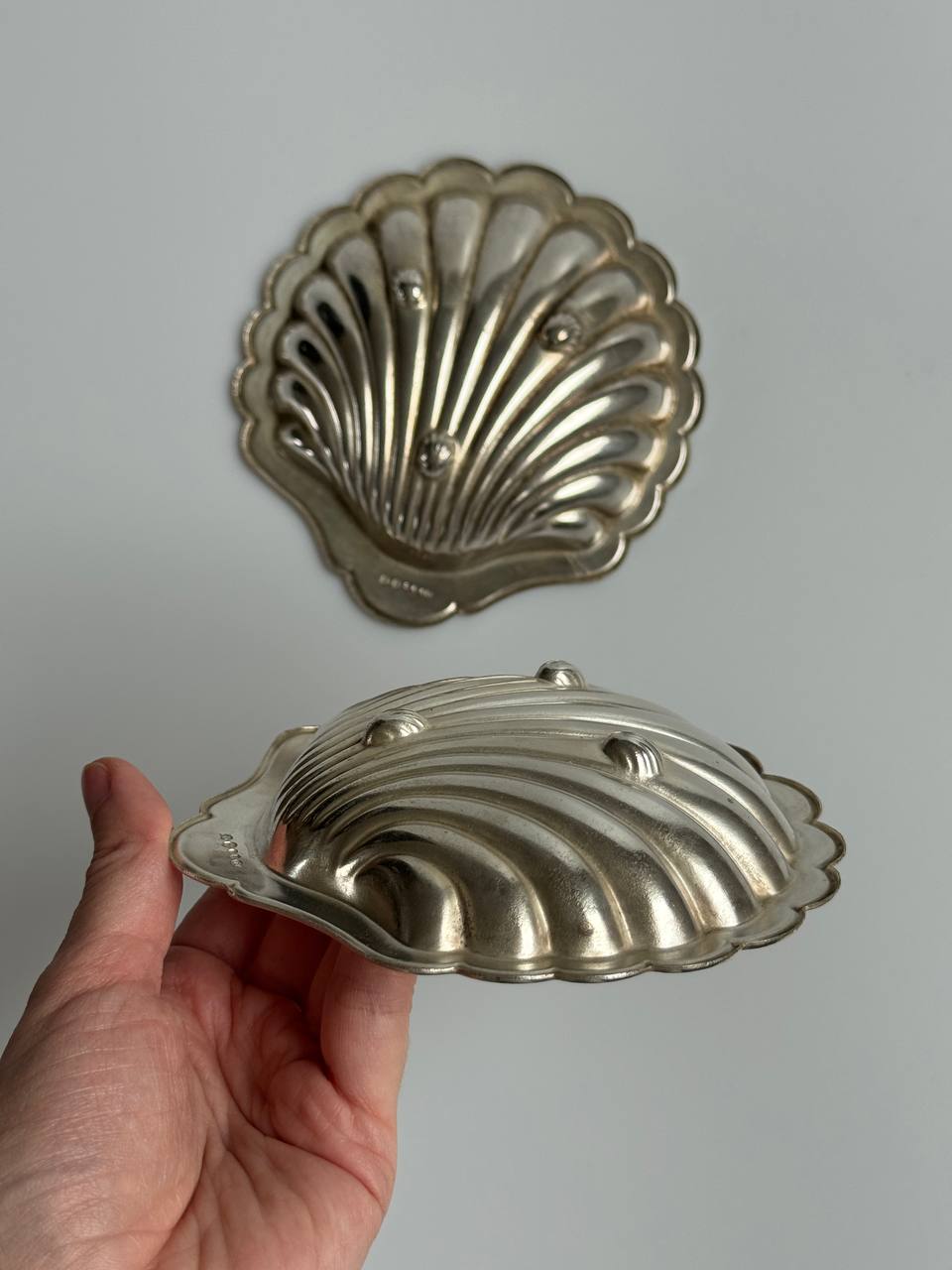 Antique Silver Scallop Shell Dishes