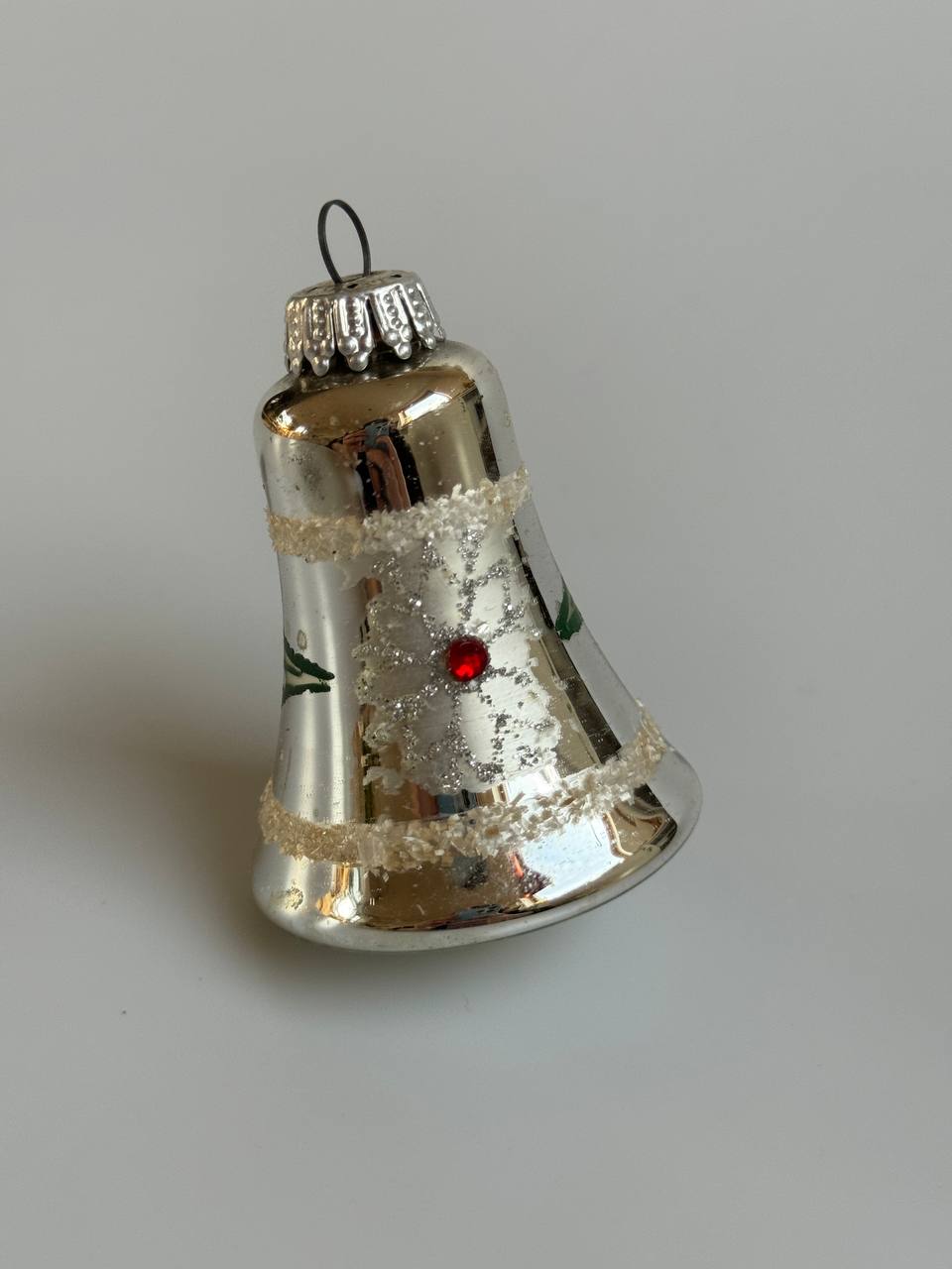 Vintage 1964 Christmas Tree Bell Ornaments