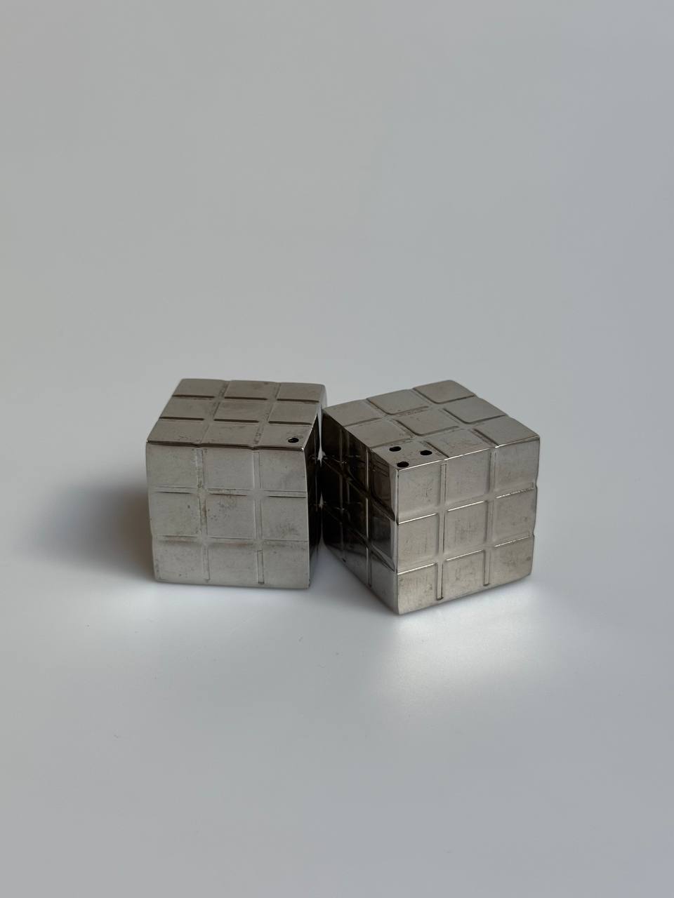 Vintage Philippi Cube Salt & Pepper Shakers – Modernist Design