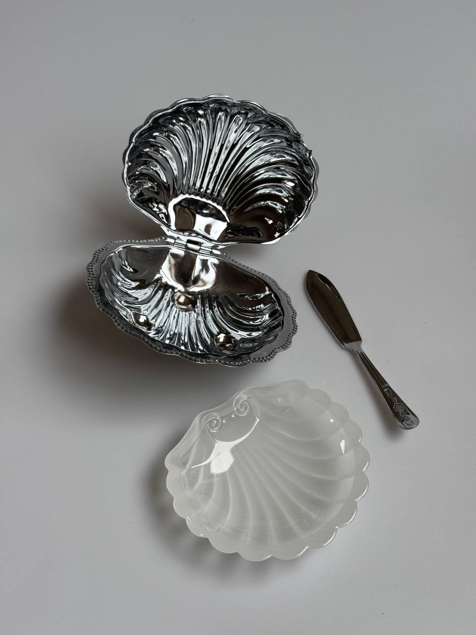 Vintage Clam Shell Butter Dish with Knife
