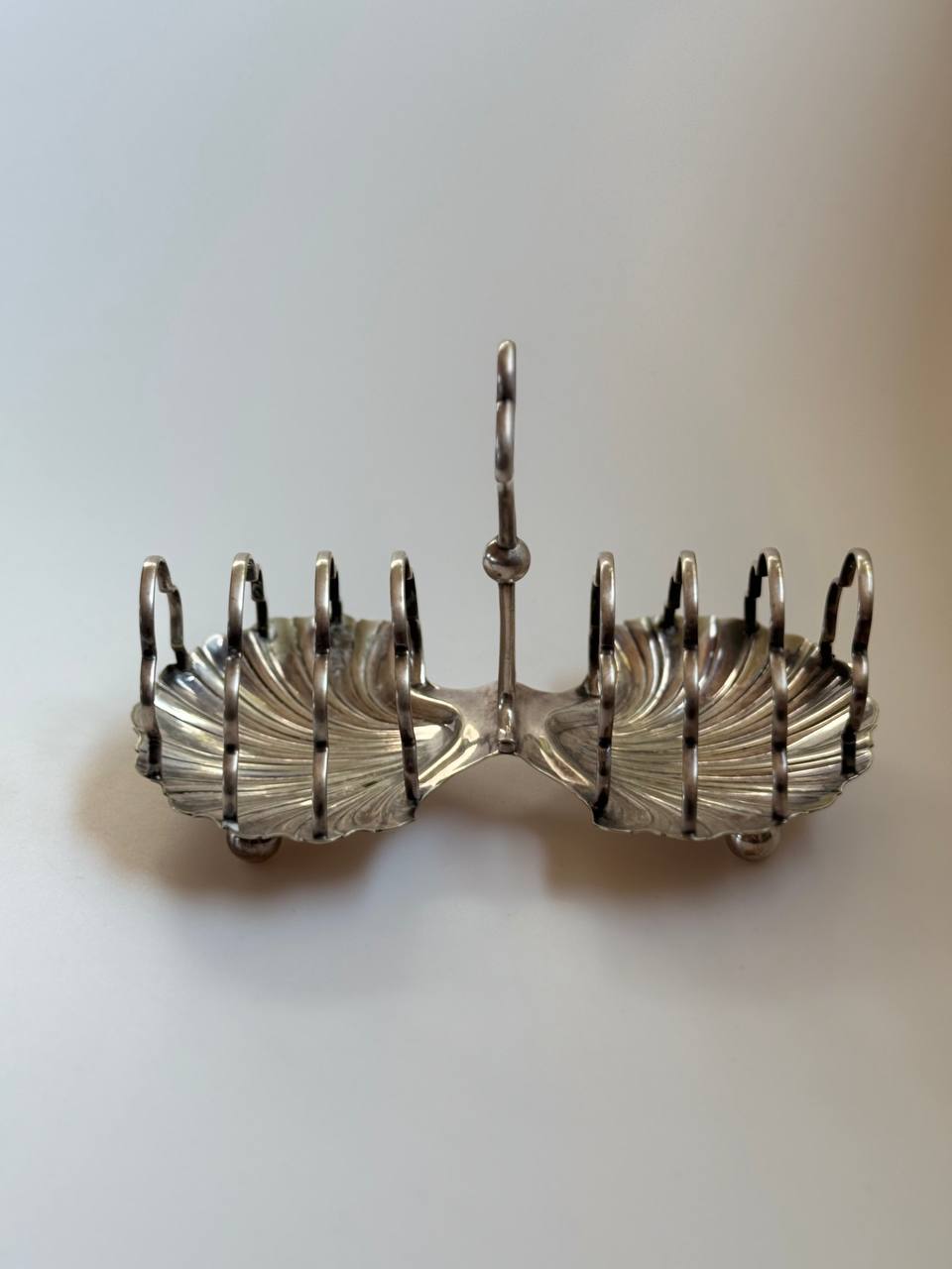 Vintage Shell Pattern Silver Toast Rack